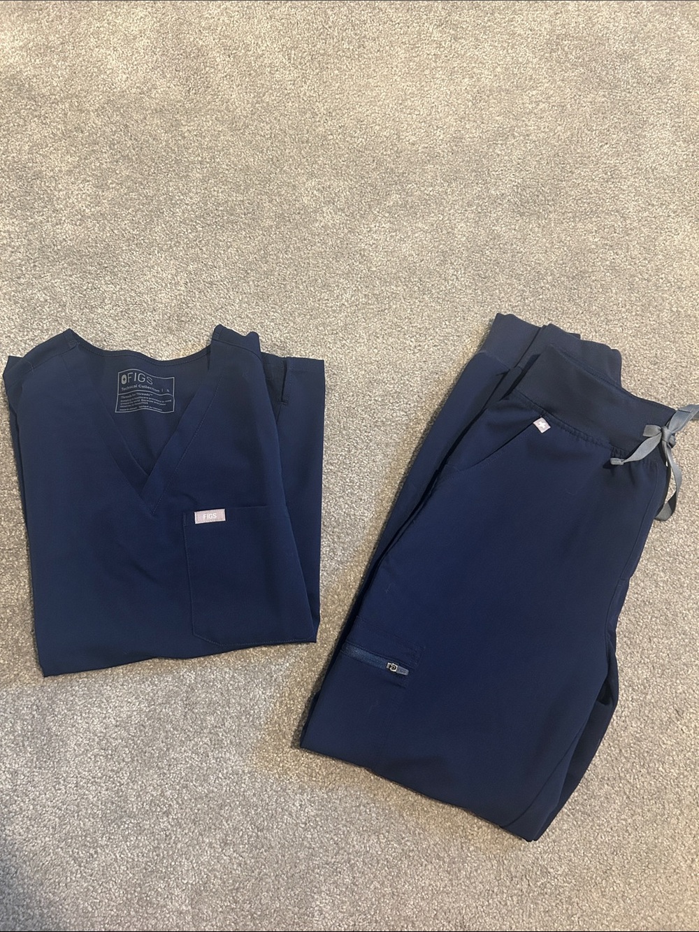 Figs scrubs